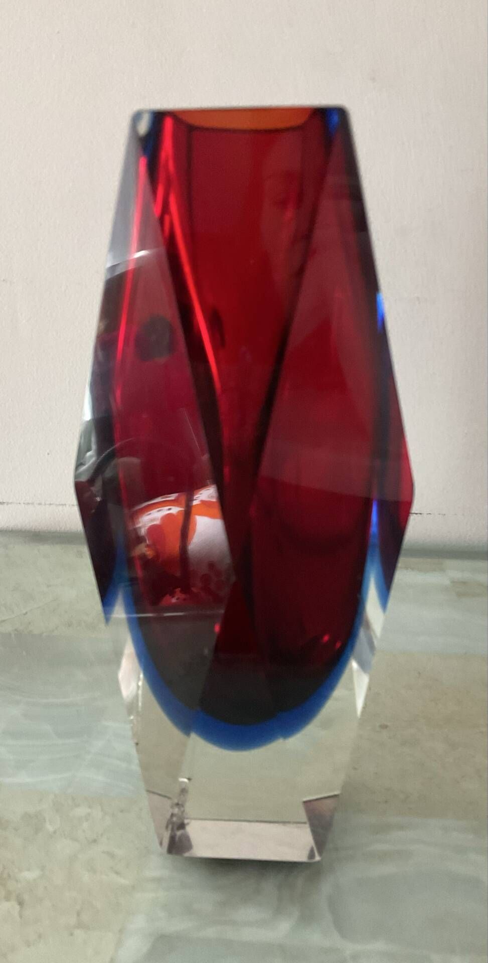 Facet-cut Sommerso vase by Flávio Poli from the 60s-70s.