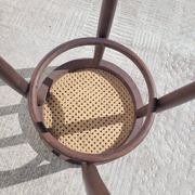 Tabouret bas ancien en cannage et bois courbé