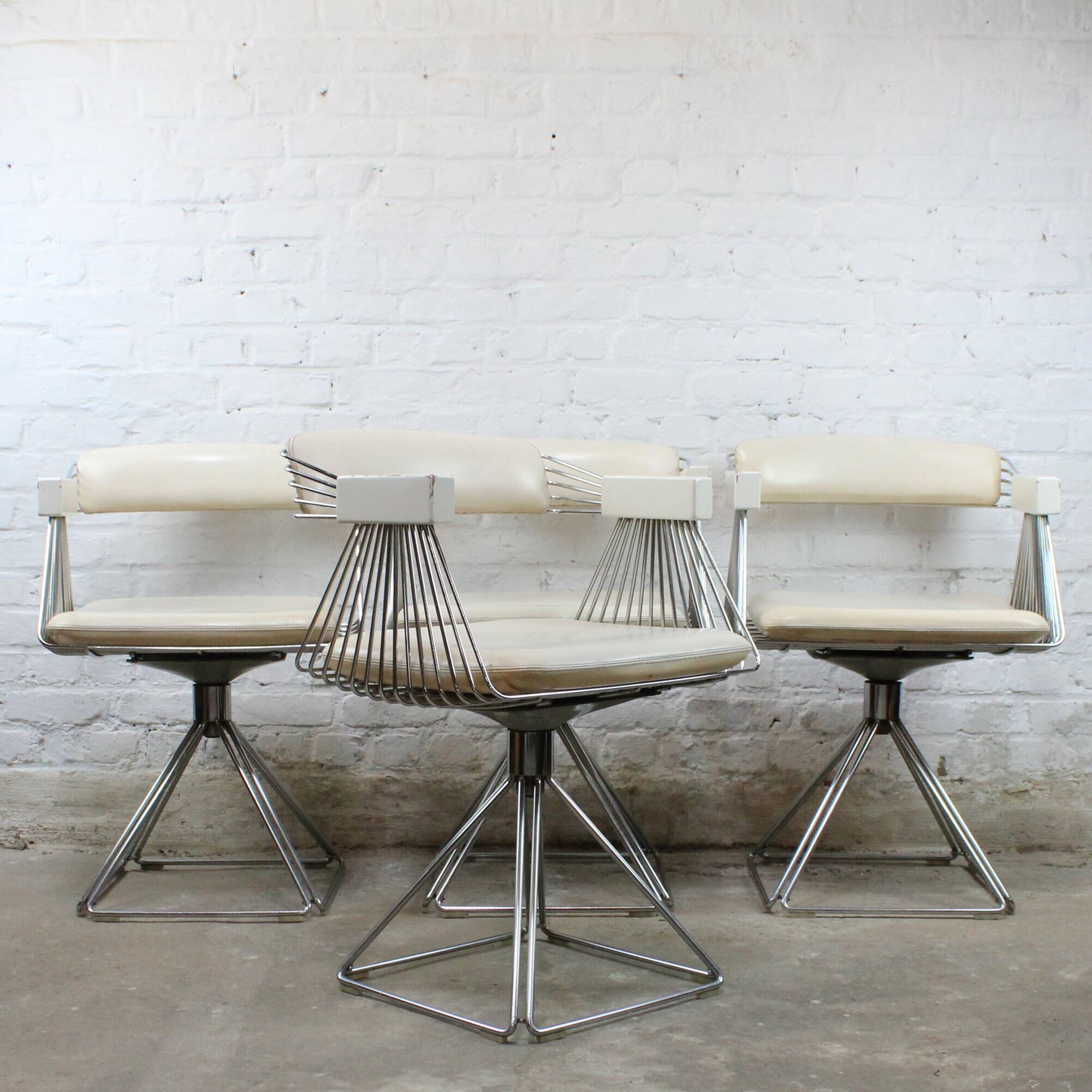 Set of 4 Delta chairs by Rudi Verelst for Novalux 1970s