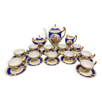Service à thé / café en porcelaine à décor romantique signée Royal Epiag