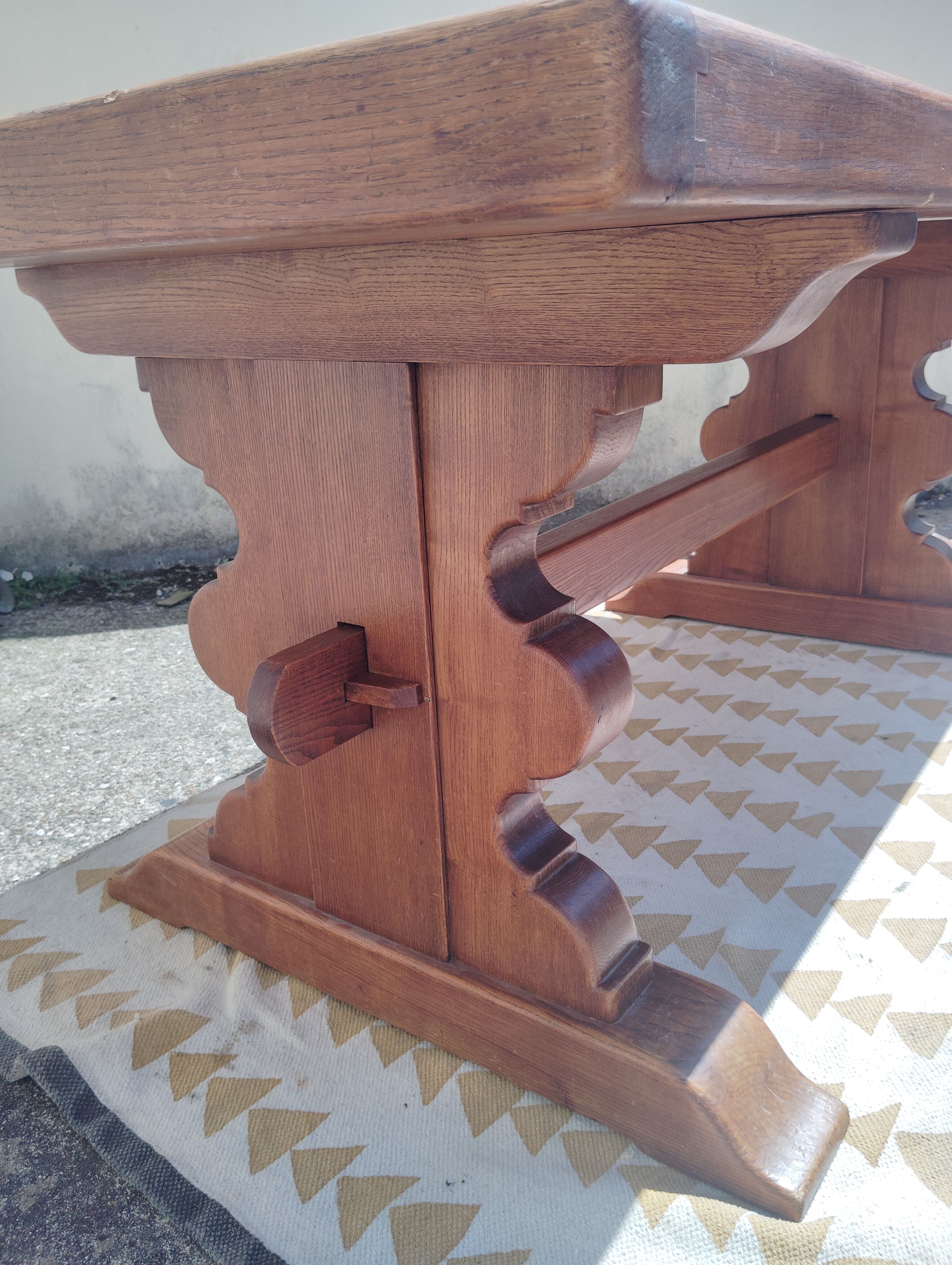 Table de ferme monastère
