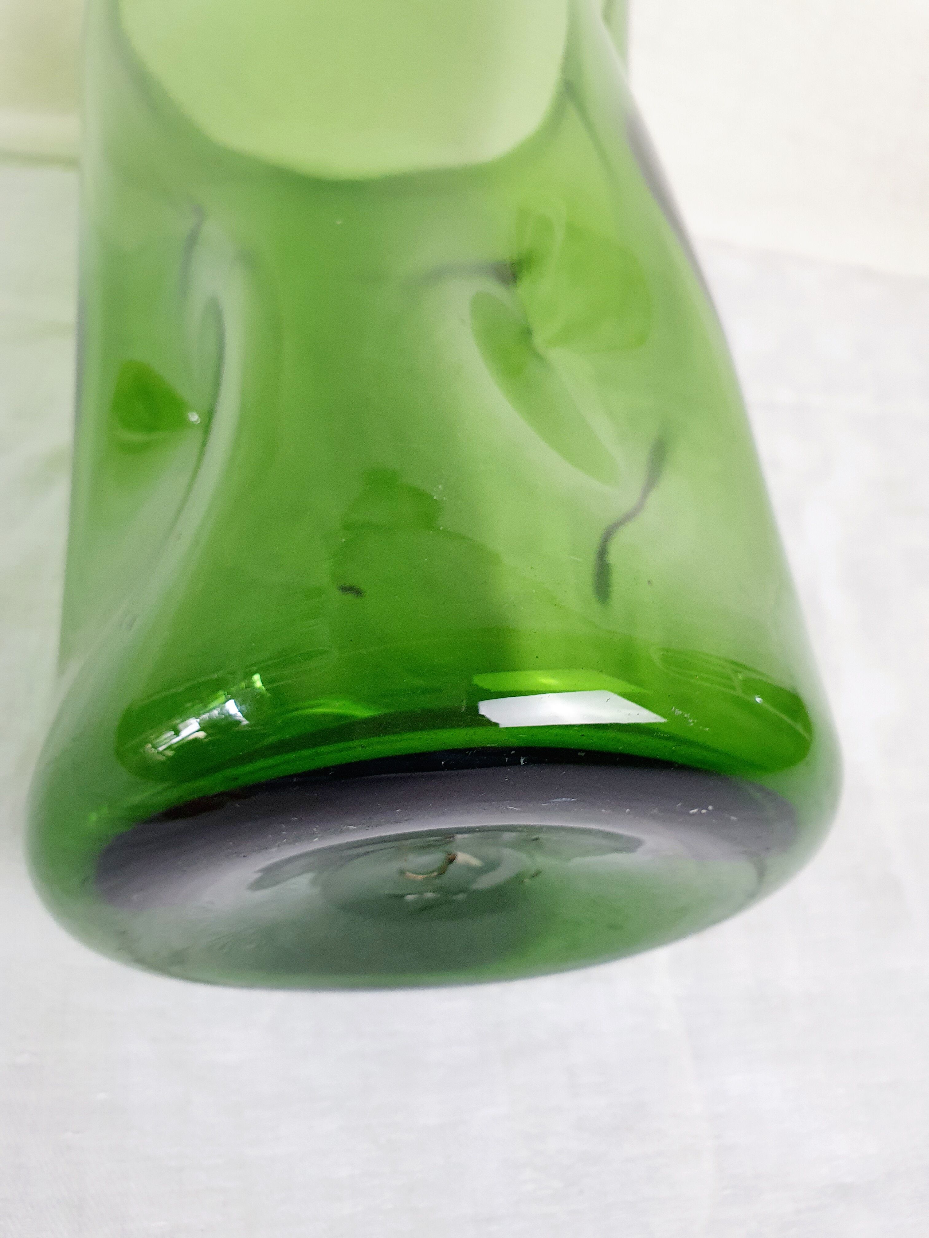 Mouth-blown vase 1960