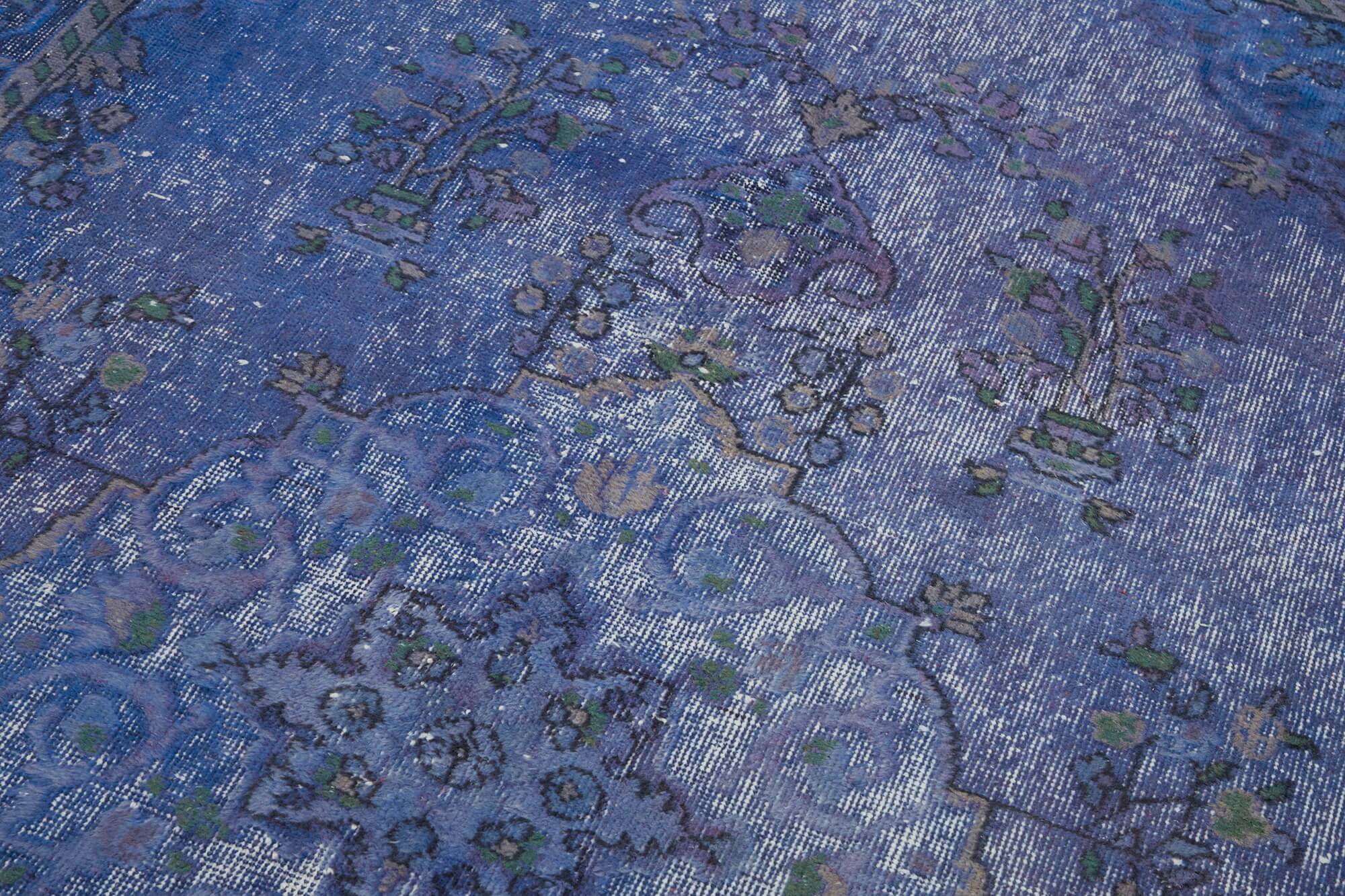 Hand-knotted bohemian turkish 1970s 180 cm x 274 cm purple rug