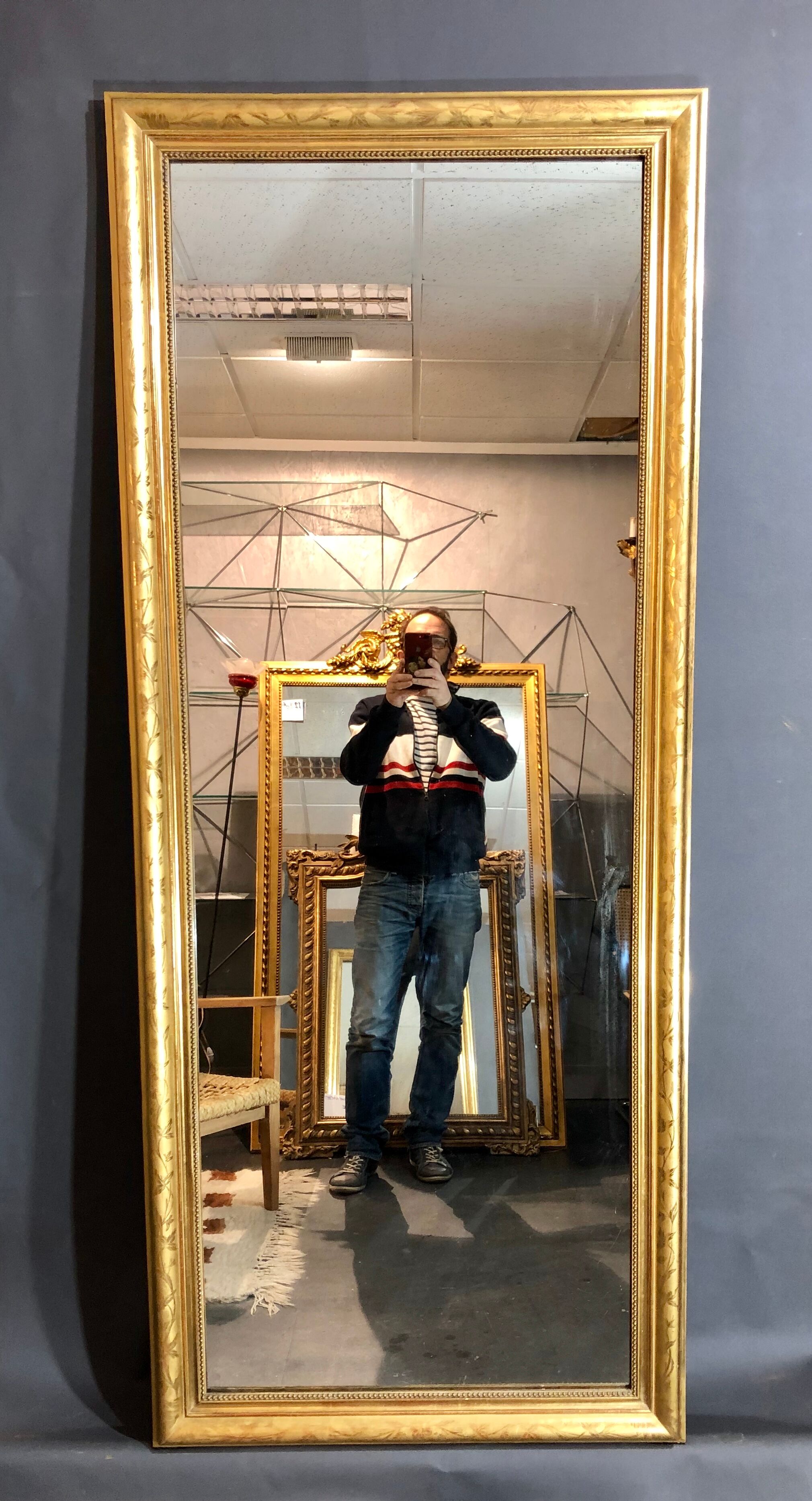 Miroir 190x80 d'époque Louis Philippe doré a la feuille d'or
