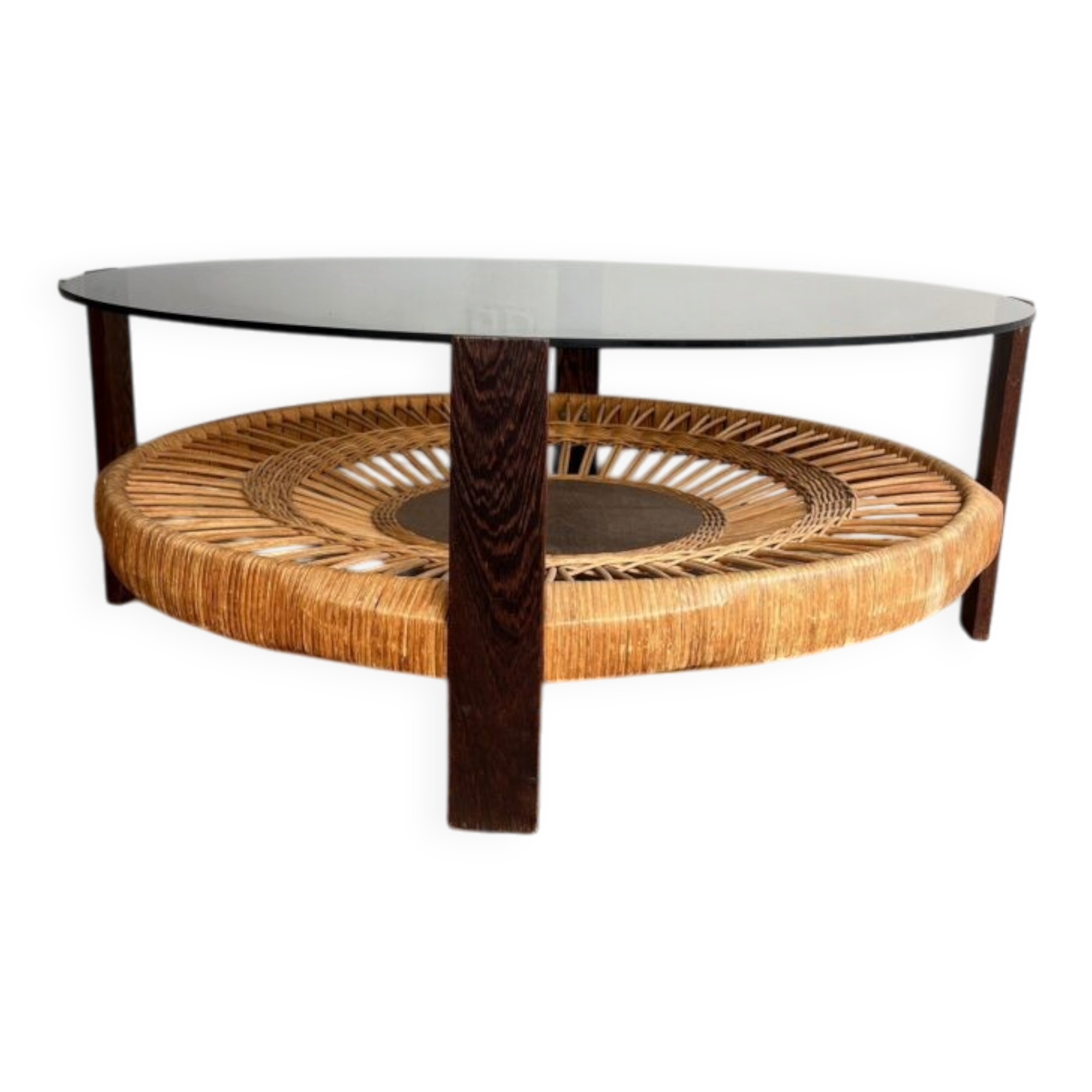 Table basse en verre fumé et rotin