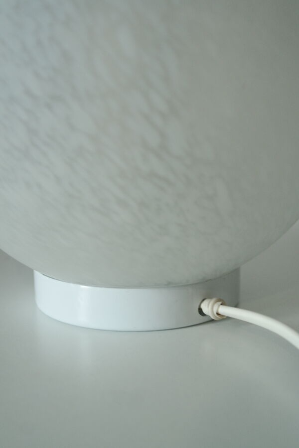 Lampe oeuf de Vianne en verre vintage
