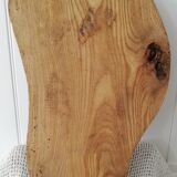 Oval cutting board