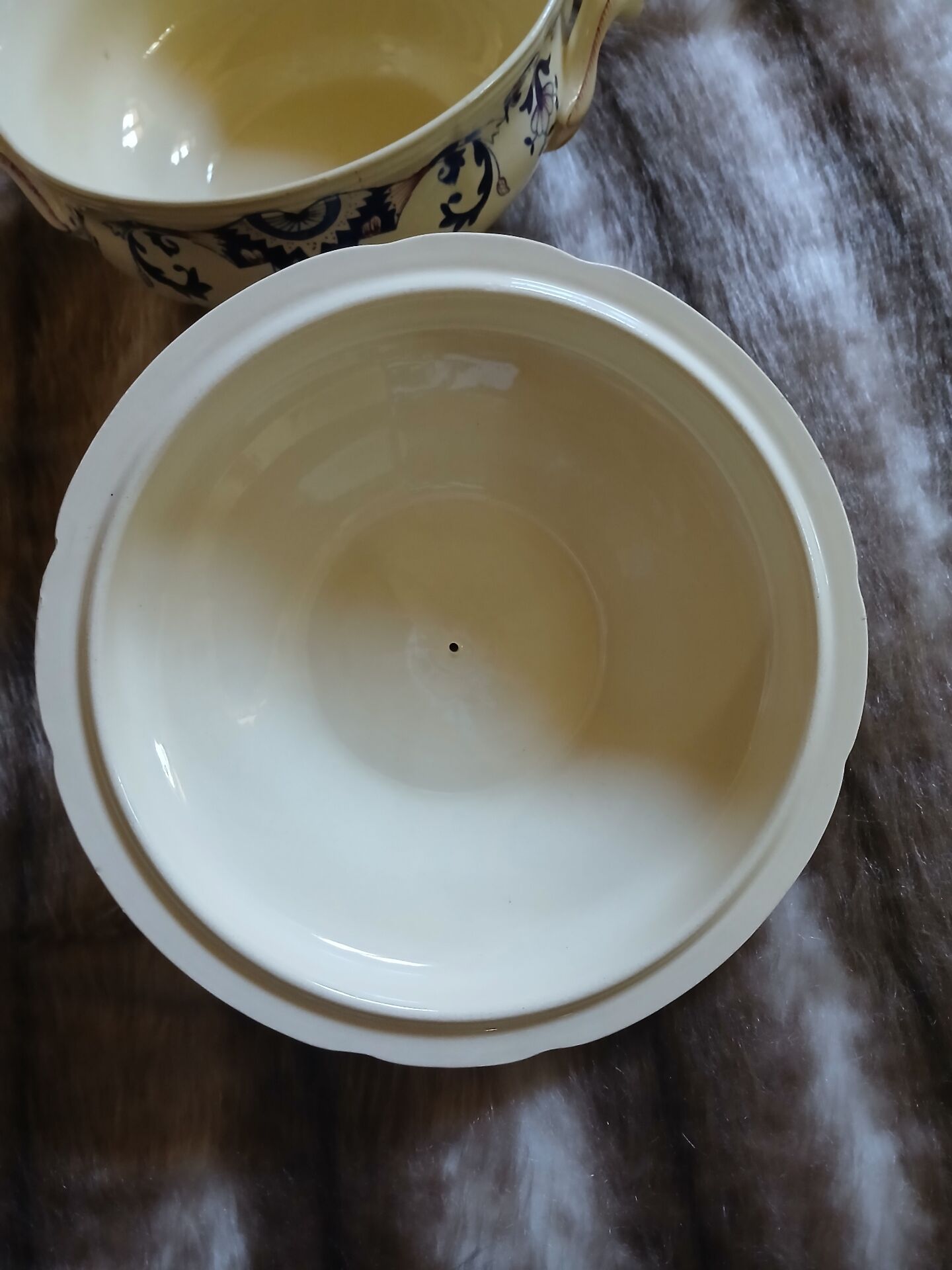 Small soup tureen in Longchamp ironstone.