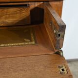 Walnut Writing Commode, Restoration Period – 1st Part 19th