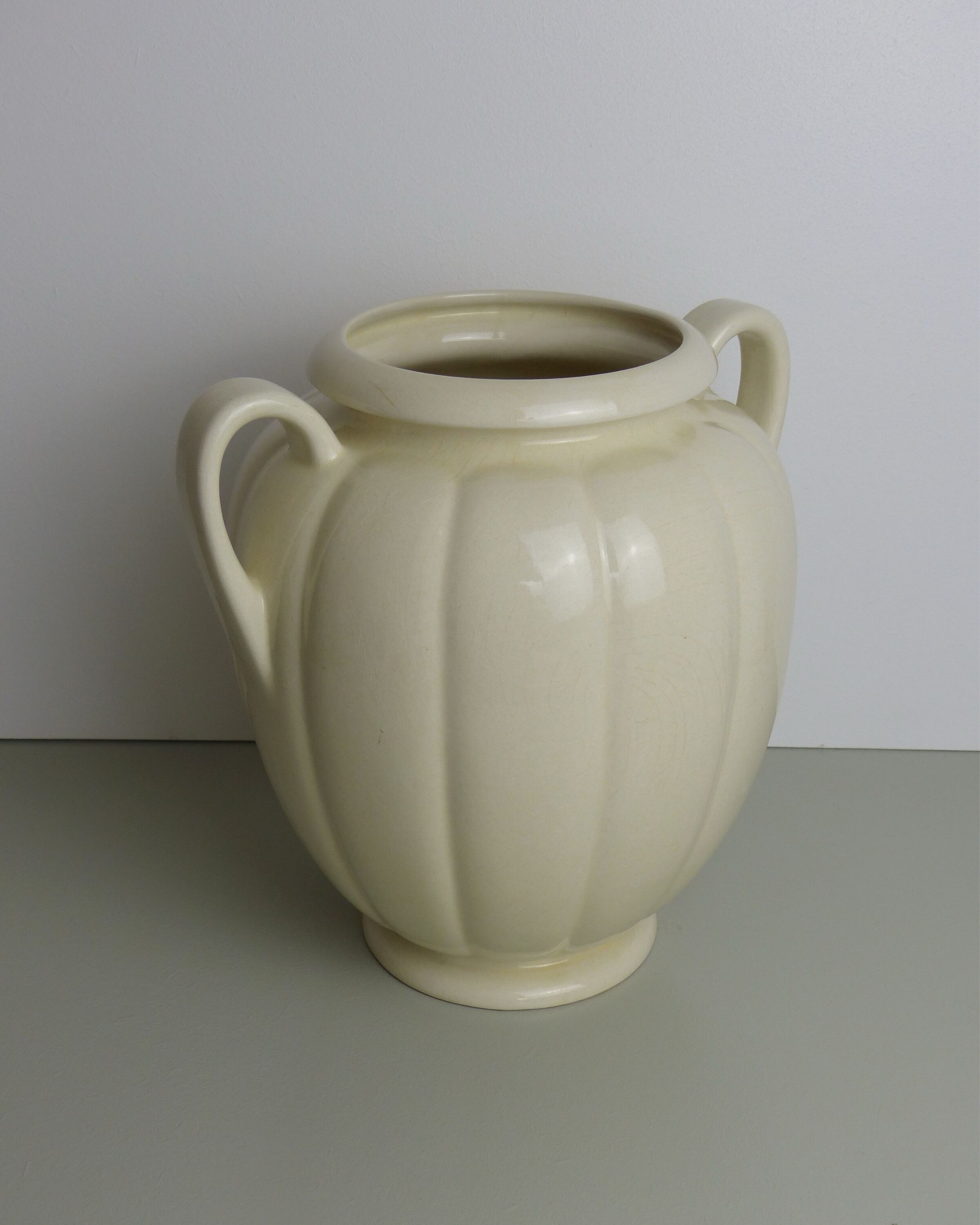 Vase with handles