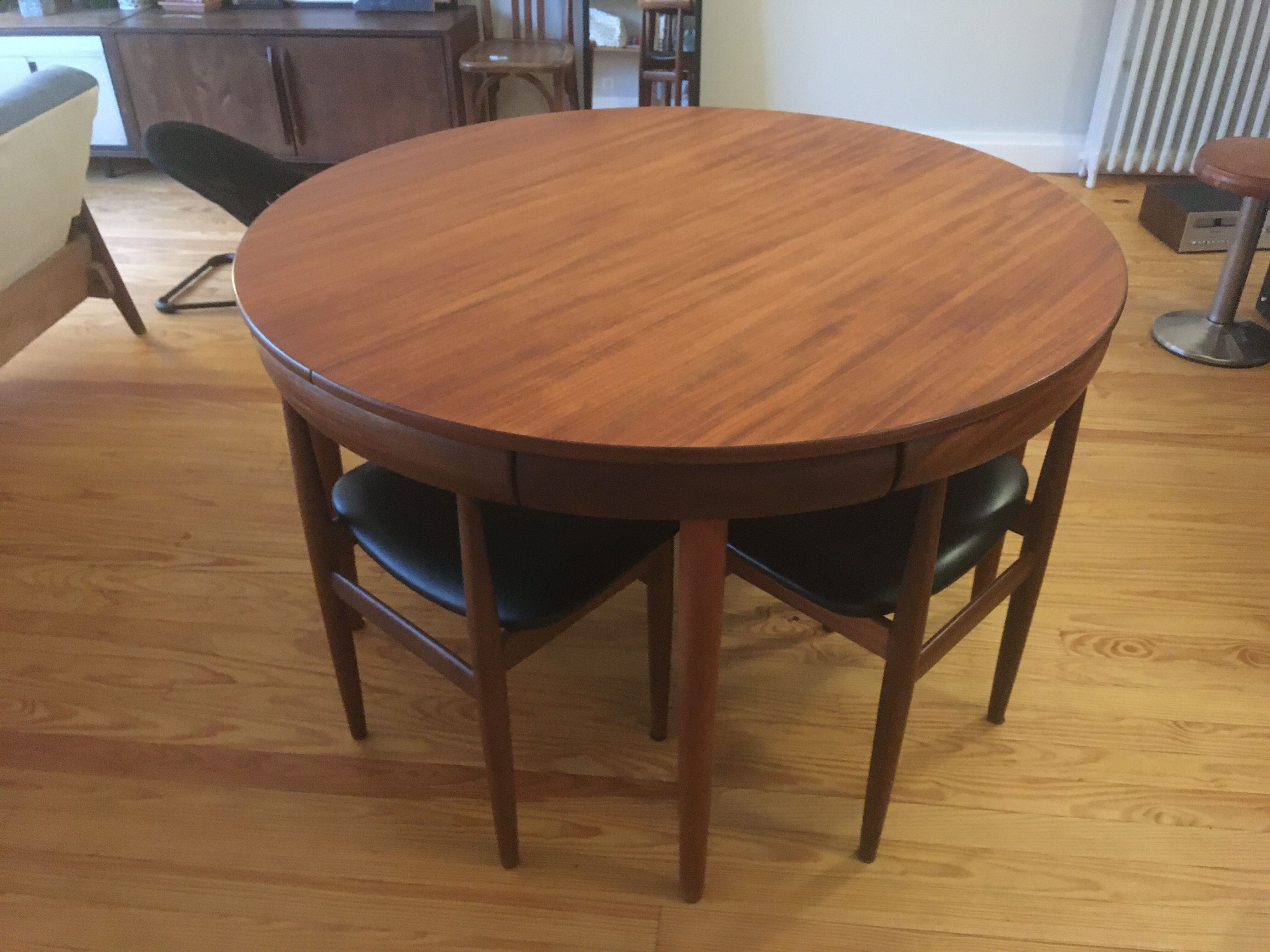 Round table and 4 chairs