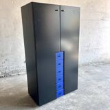 Meuble Interlübke en MDF noir avec tiroirs bleus, design allemand des années 1980