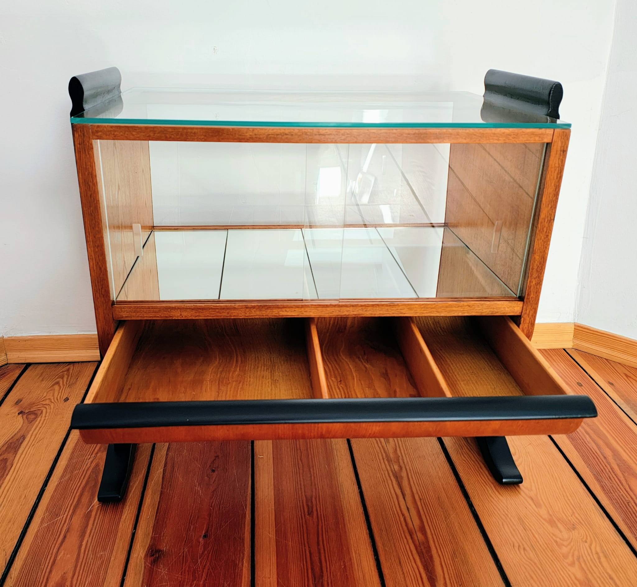 Czechoslovakian Trolley Bar by Jindřich Halabala for Up Závody, 1930s