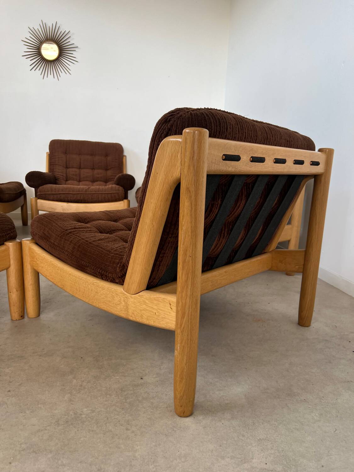 Old modular living room 7 armchairs and vintage Scandinavian design coffee table from the 60s