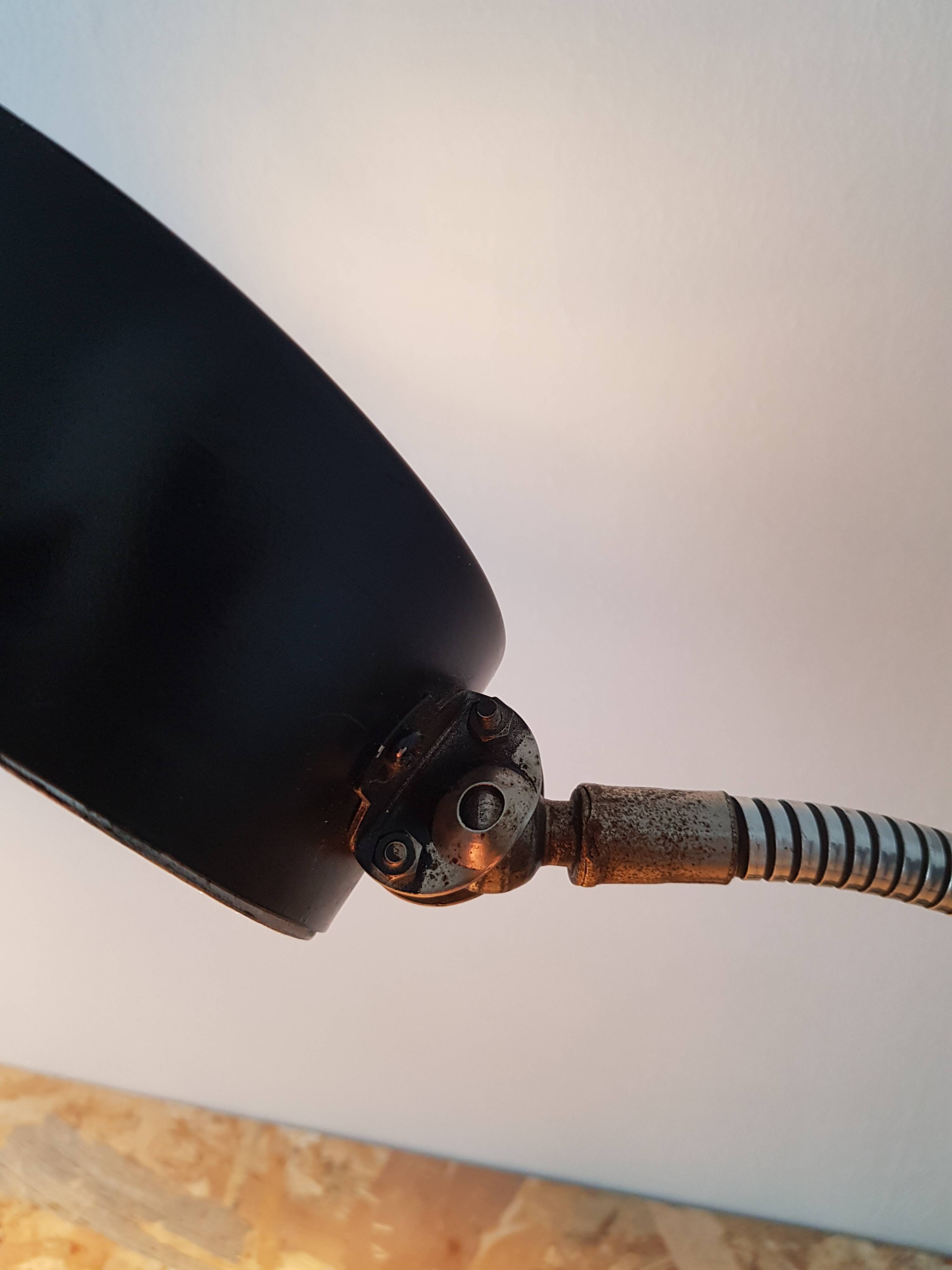 DLG Jumo desk lamp