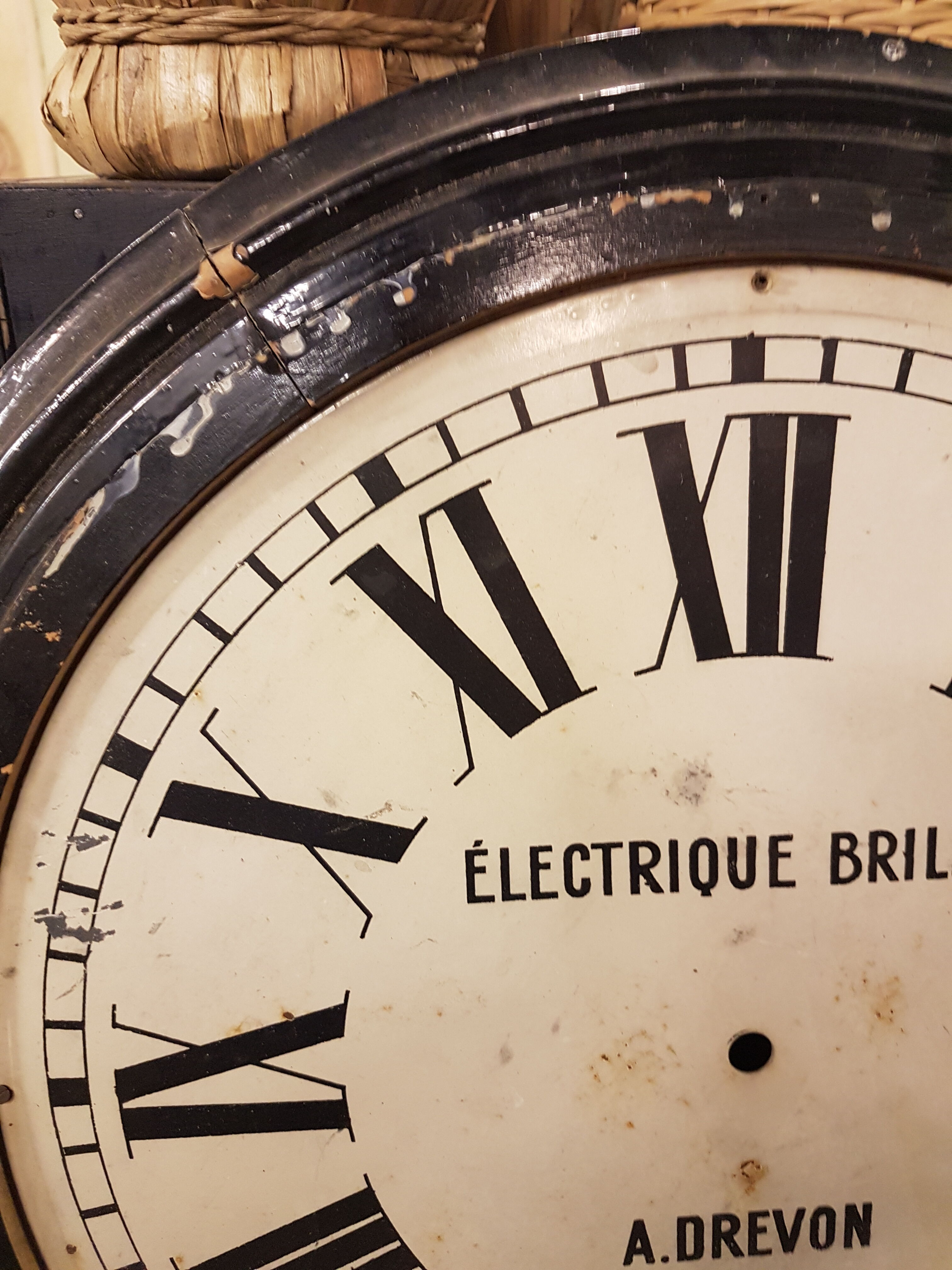 Horloge brillie