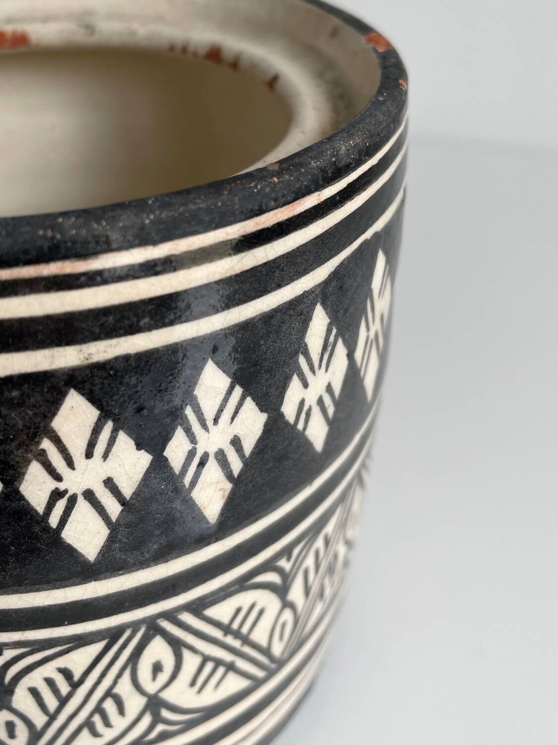 Ceramic pot, Casablanca, mid-20th century