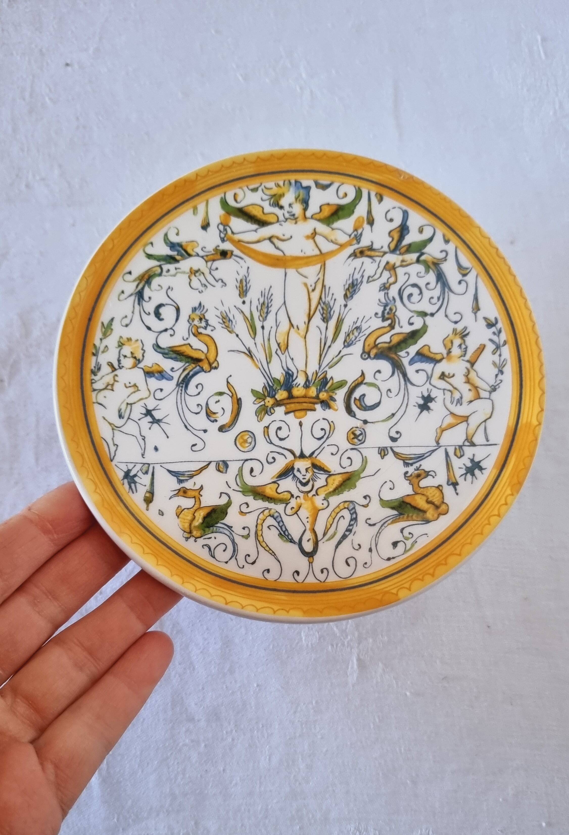 Vintage Italian raised plate in hand-painted ceramic.