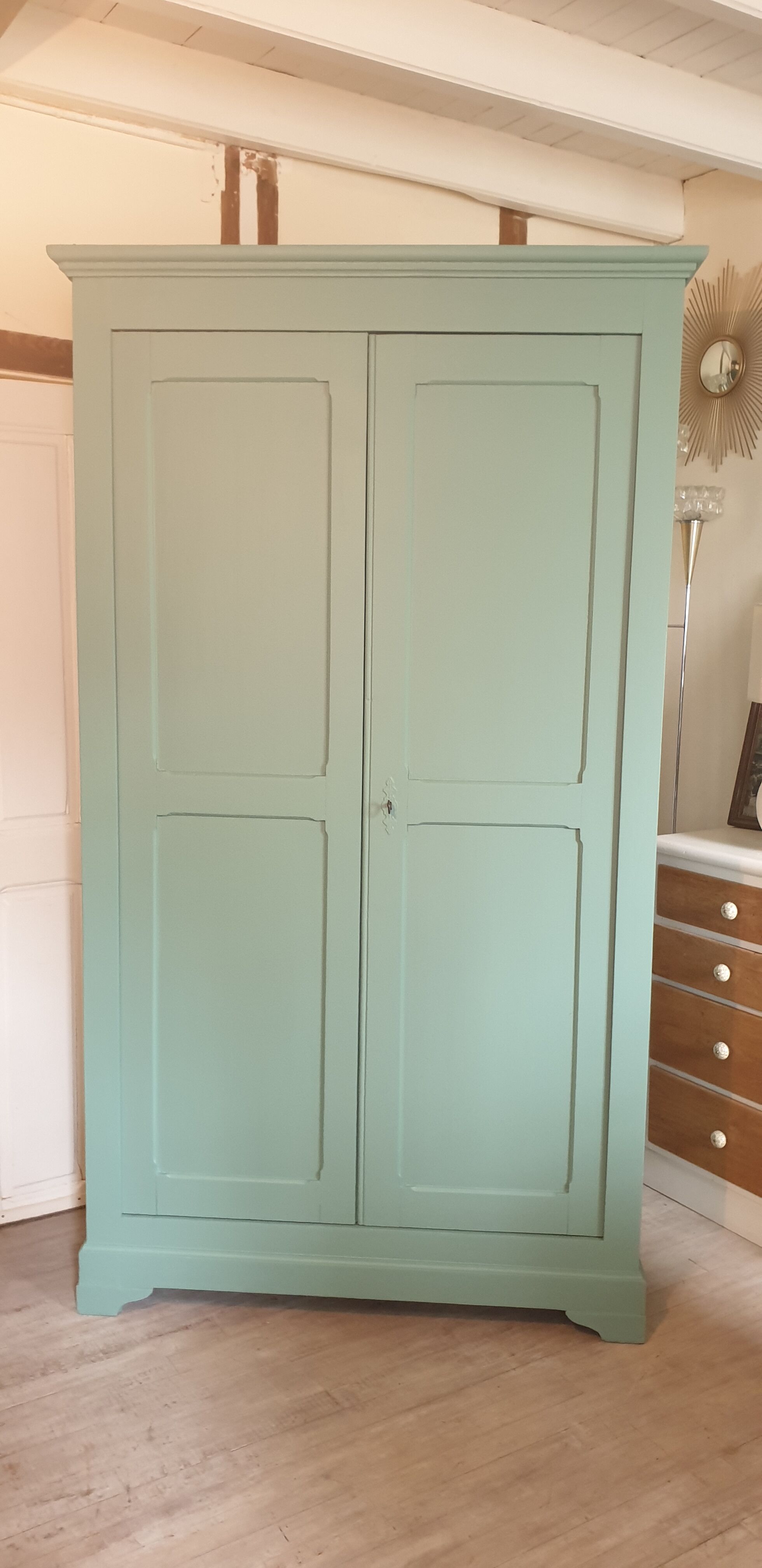 Green grey cabinet