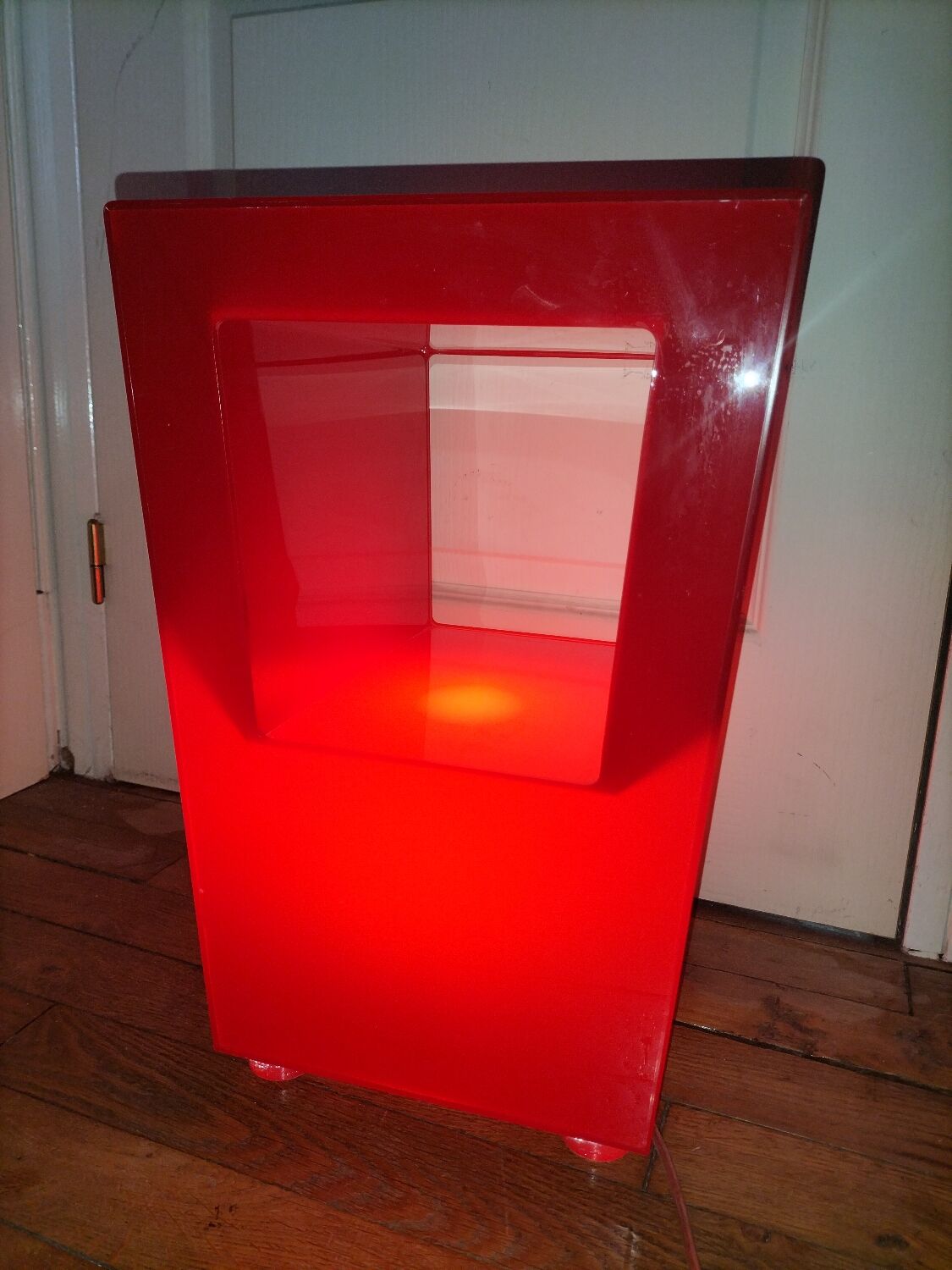 Table d'appoint ou de chevet lumineuse plexiglas
