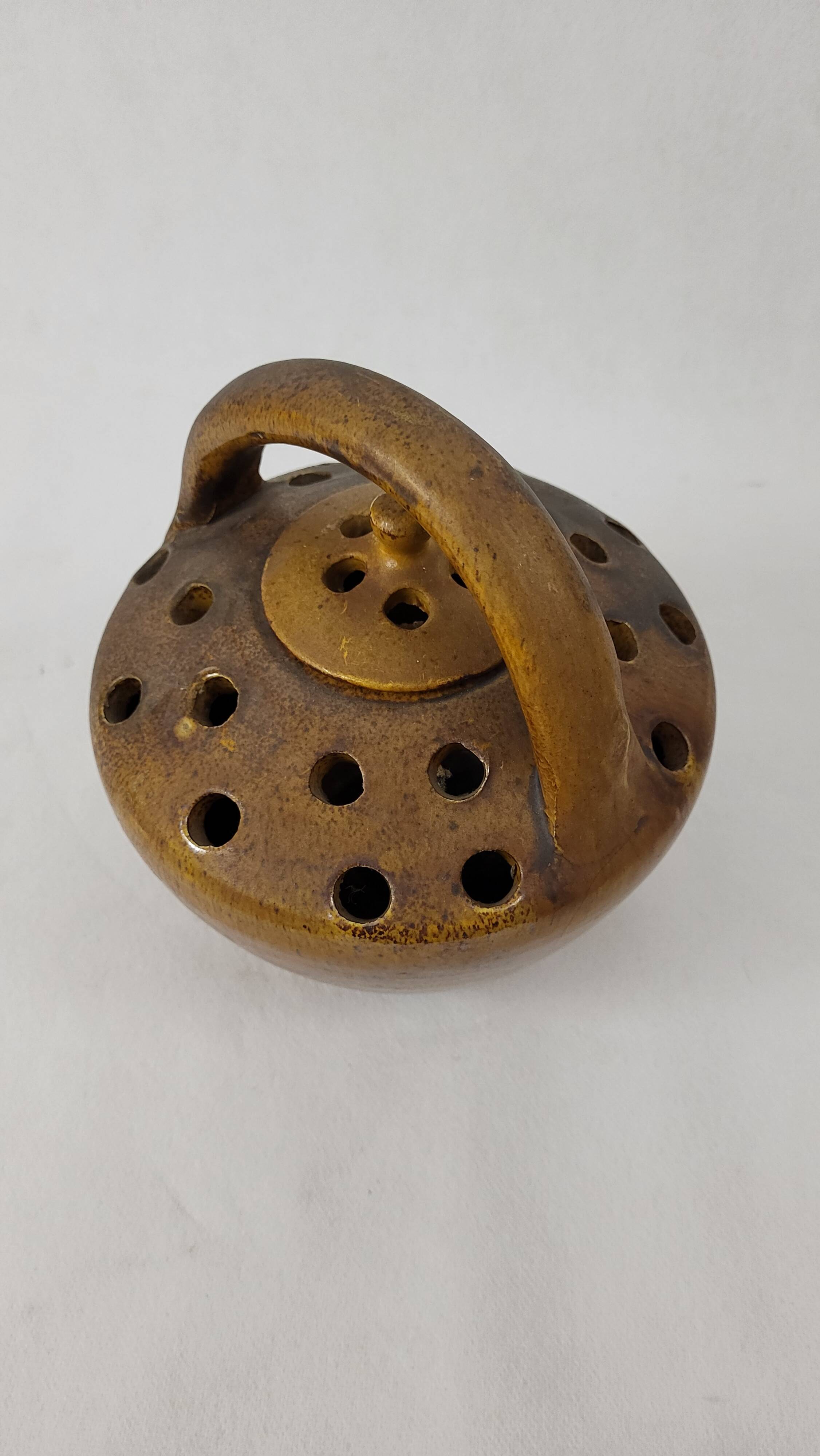 Pique Fleurs Vase / old Vallauris heater