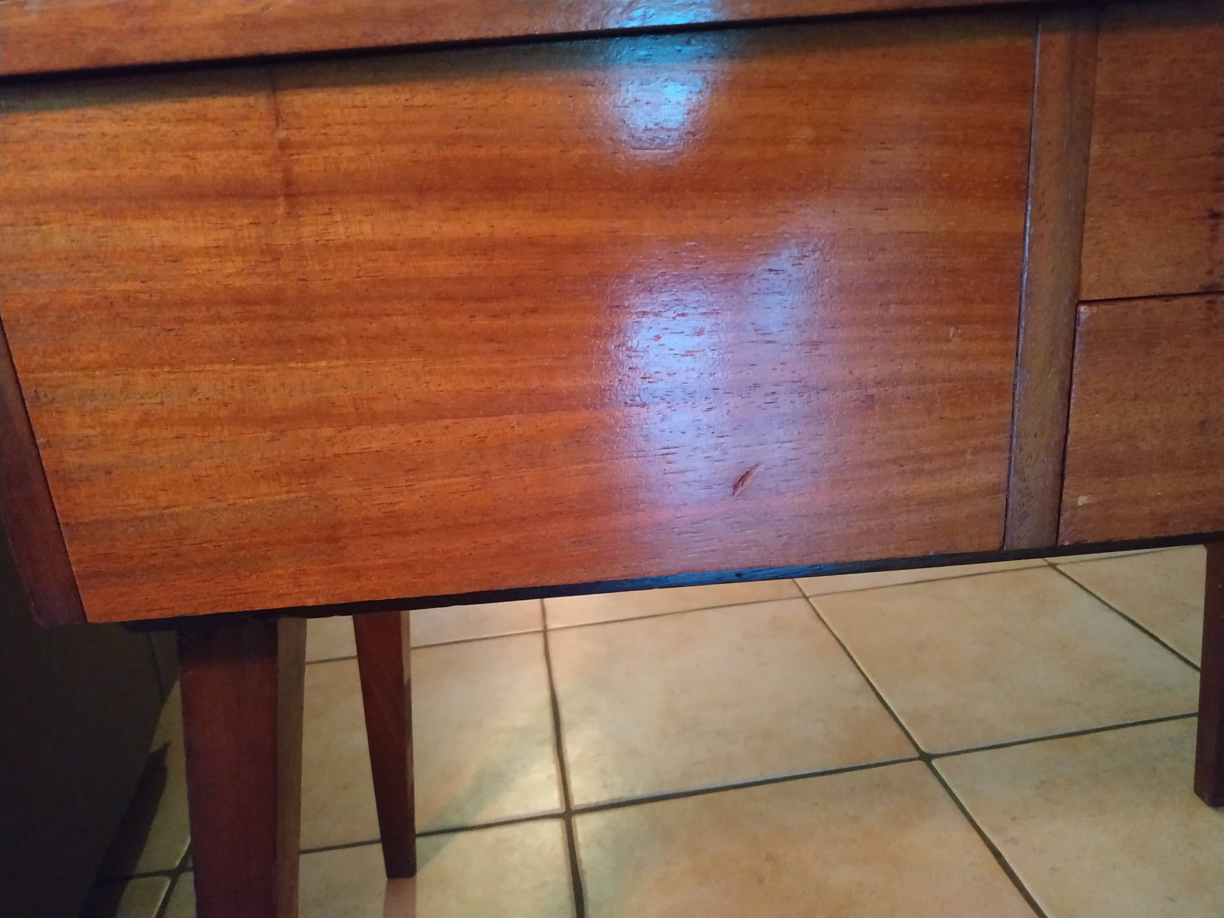 Furniture with work design compass feet