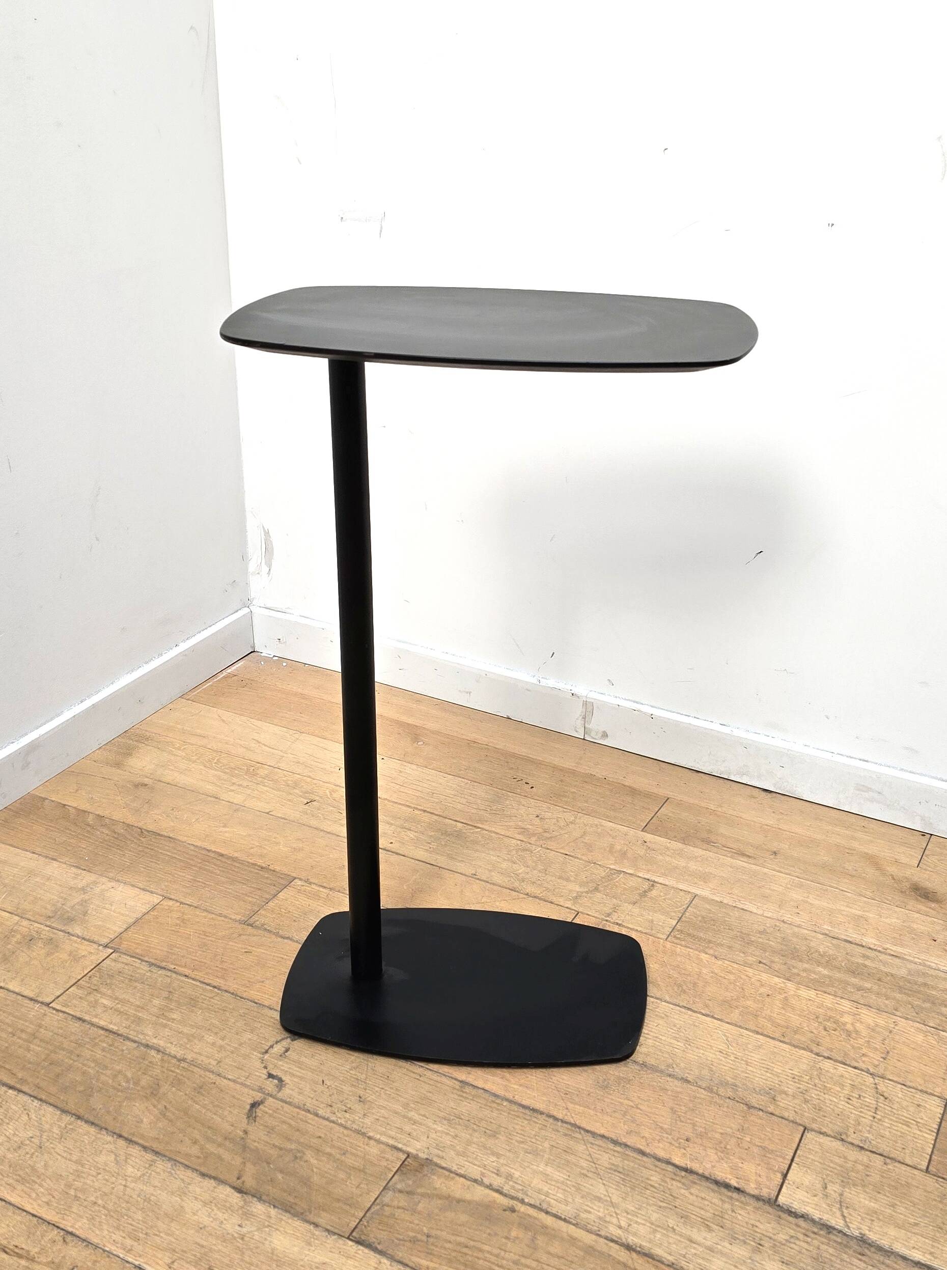 Inclass designer side table