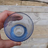 Set of 6 blue goblet glasses with engraved grape cluster patterns