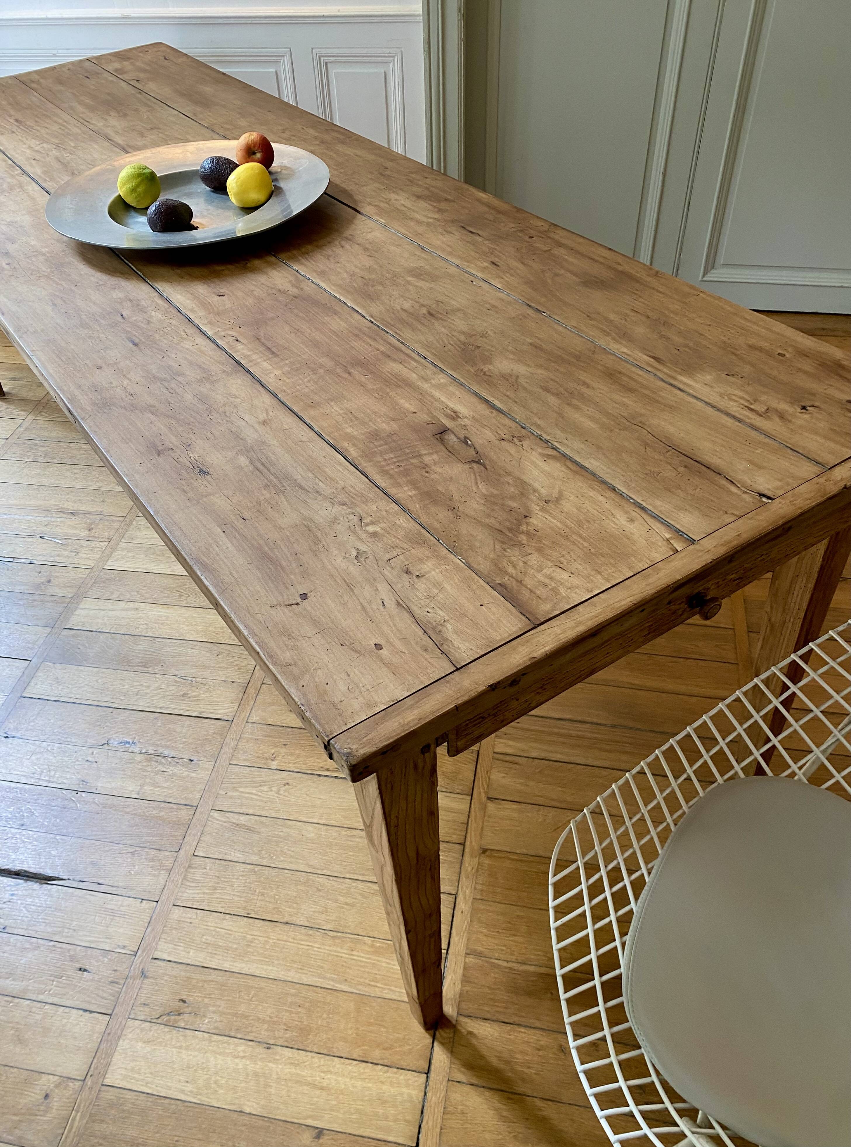 Farm table for 10/12 people.