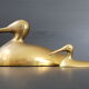 Suite de 2 canards en laiton doré 1970
