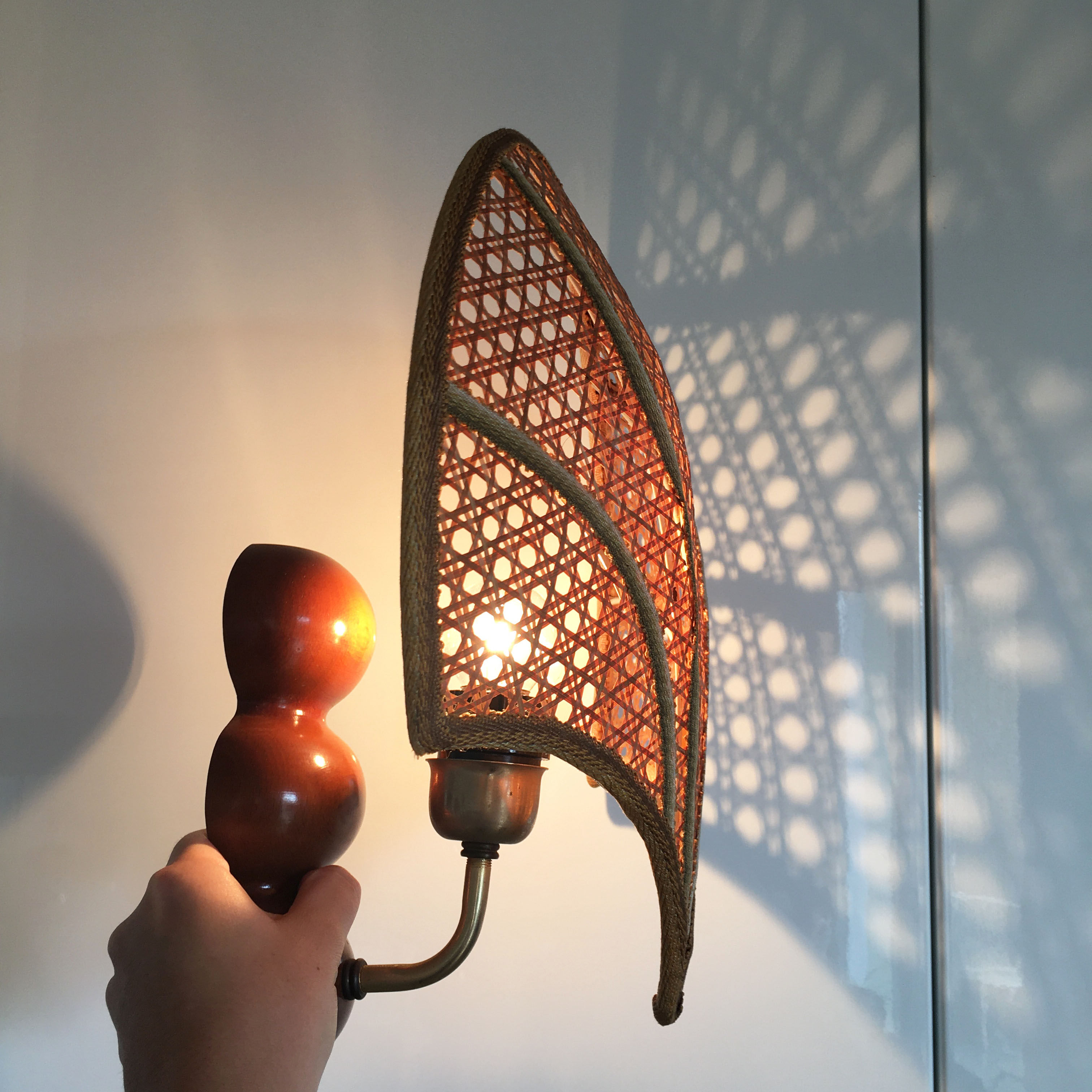 Apply shell in vintage cannage