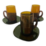 3 tasses ambrée et sous tasse vert