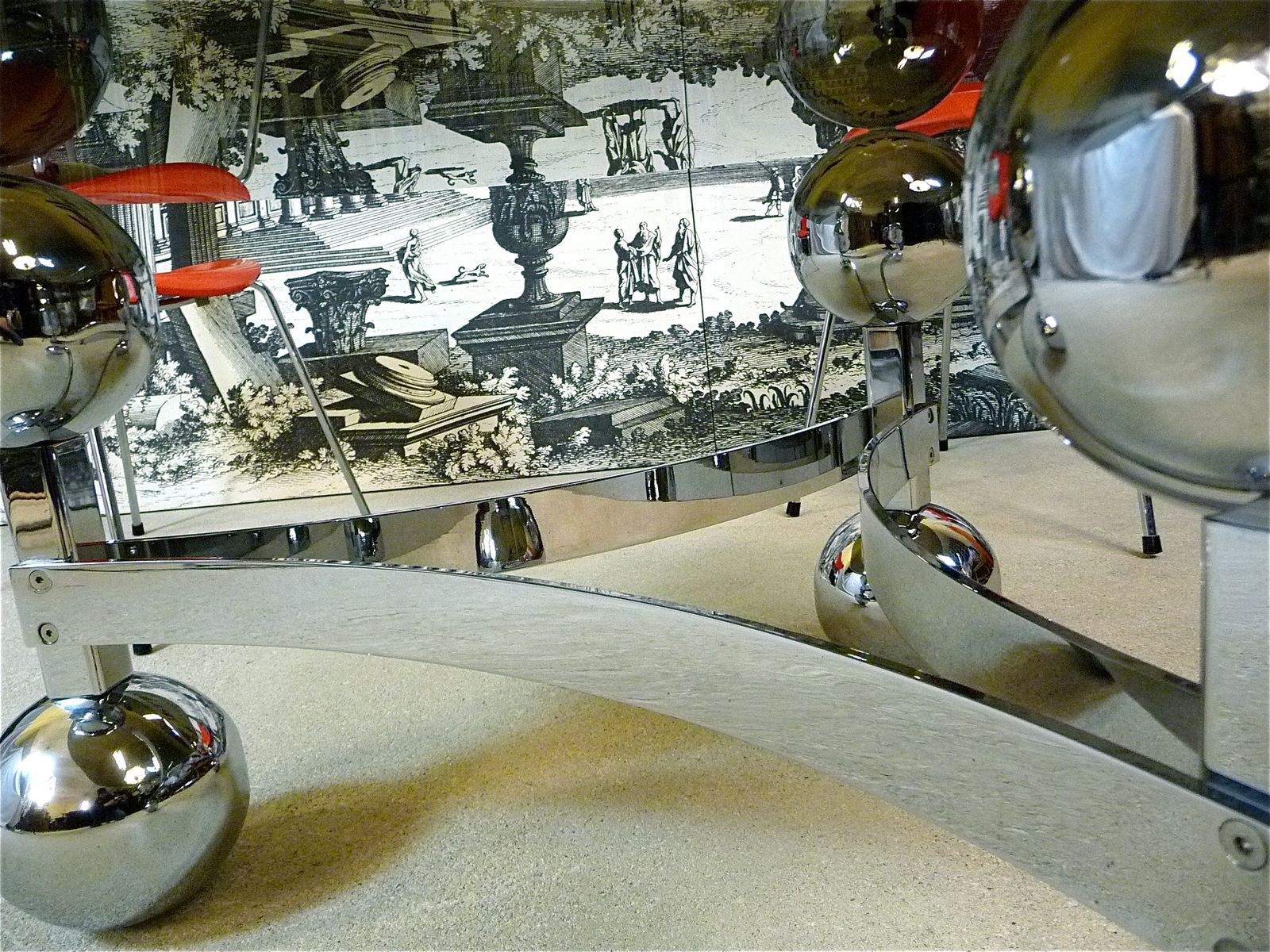 Space Age-style chromed steel round coffee table with glass top, 1960s