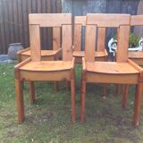 Set of 6 vintage chairs in solid pine.