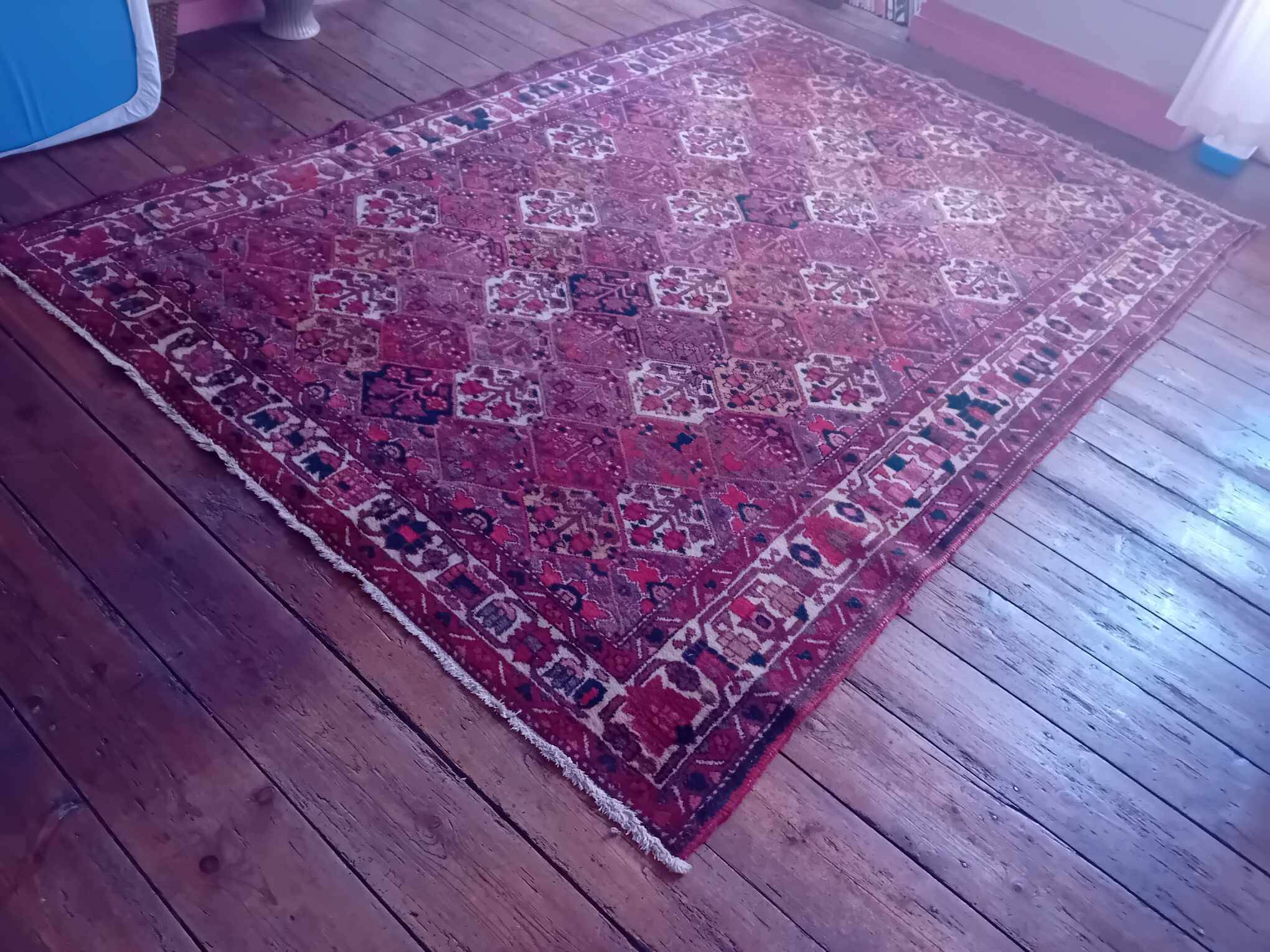Handmade Persian Bachtiar Rug 295x204cm