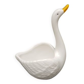 Ceramic ring holder swan