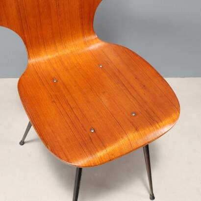 1960s chair made of curved plywood