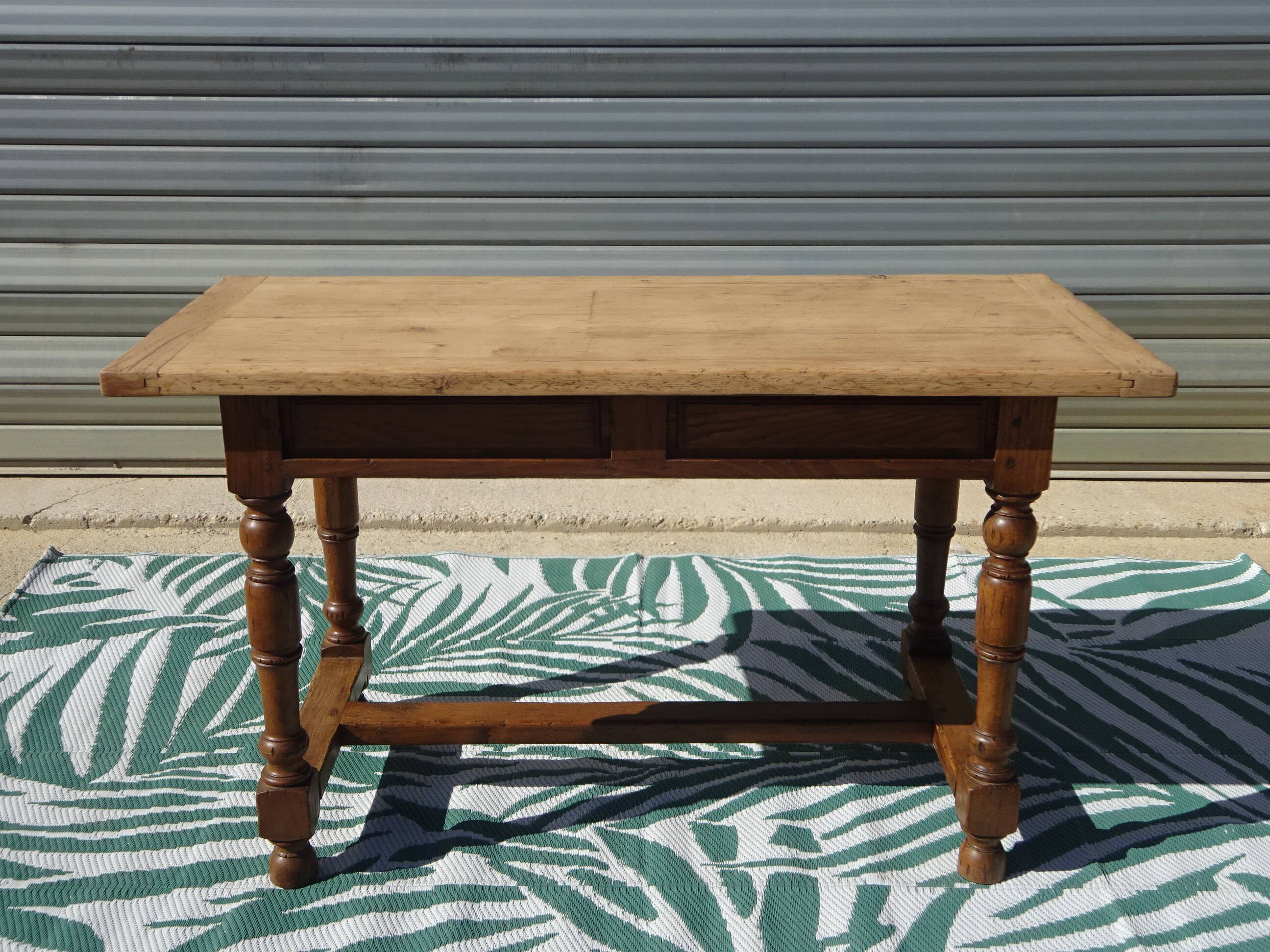 Oak solid wood desk