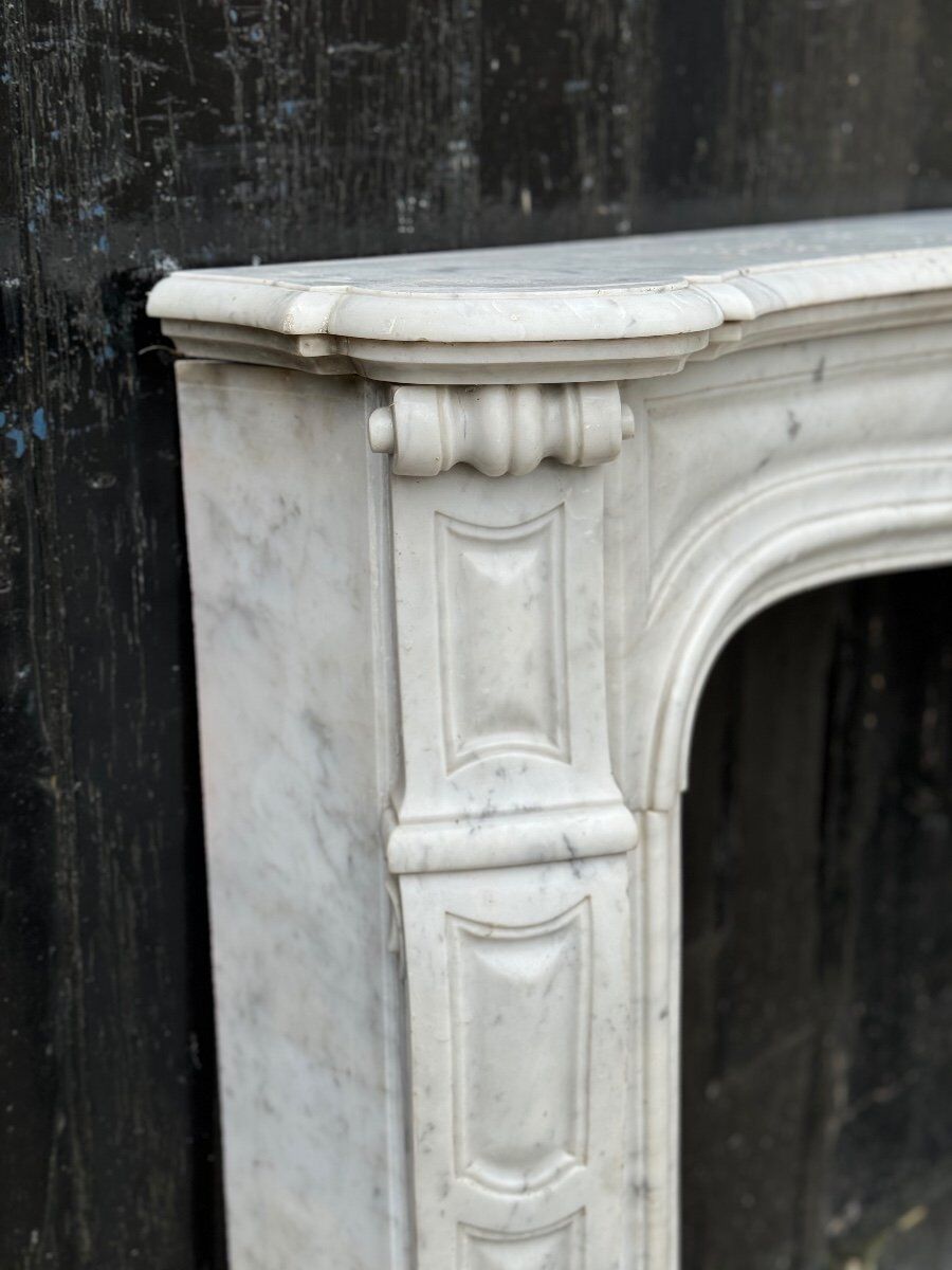 Louis XV style fireplace in white Carrara marble circa 1880