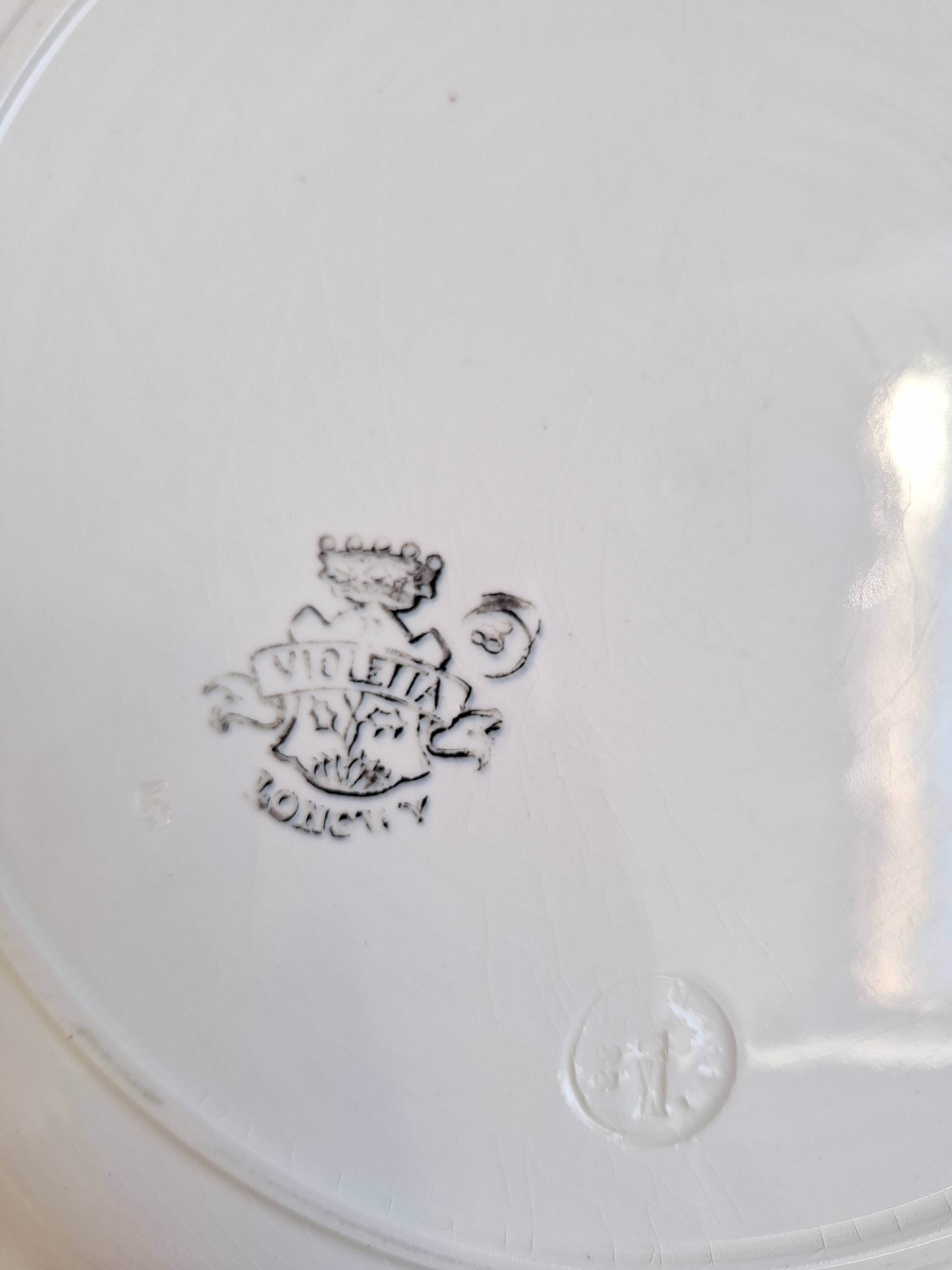 Longwy and Moulin des Loups Violetta round green platter