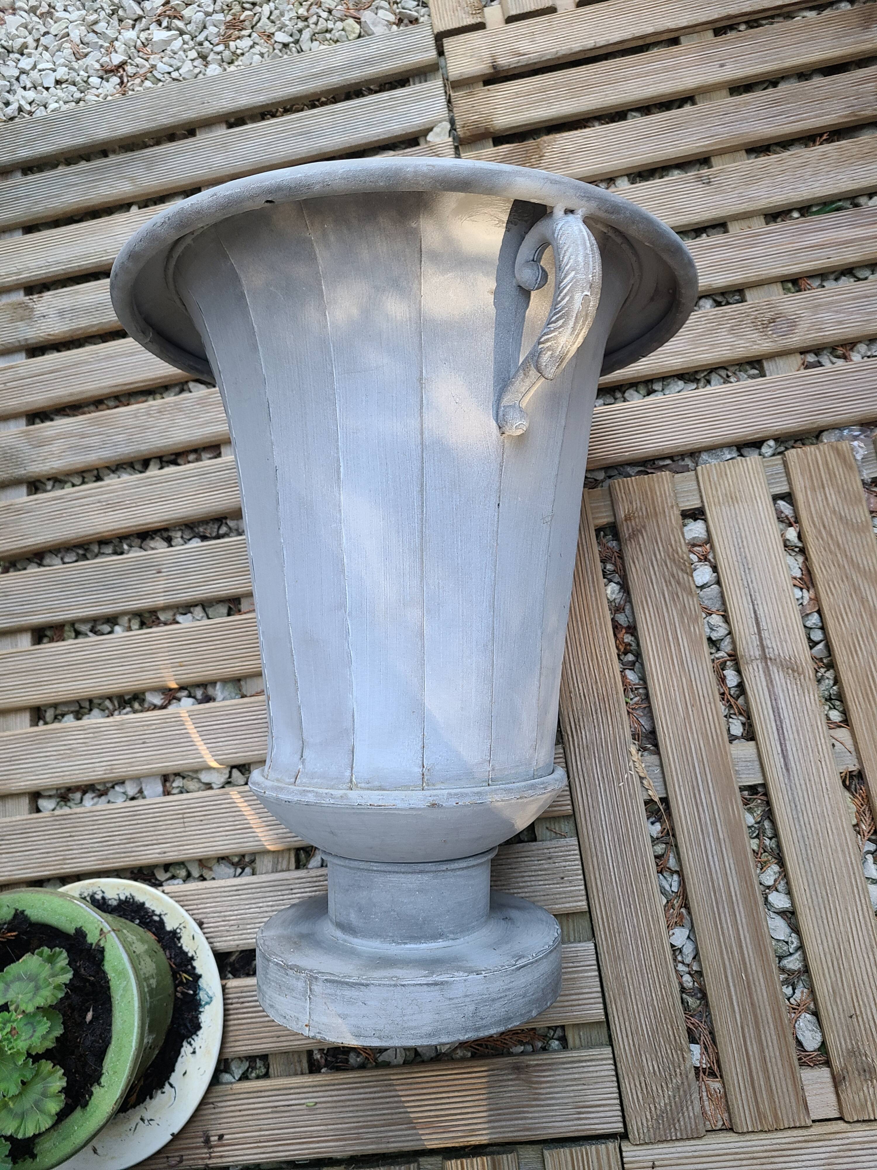Zinc pot cover
