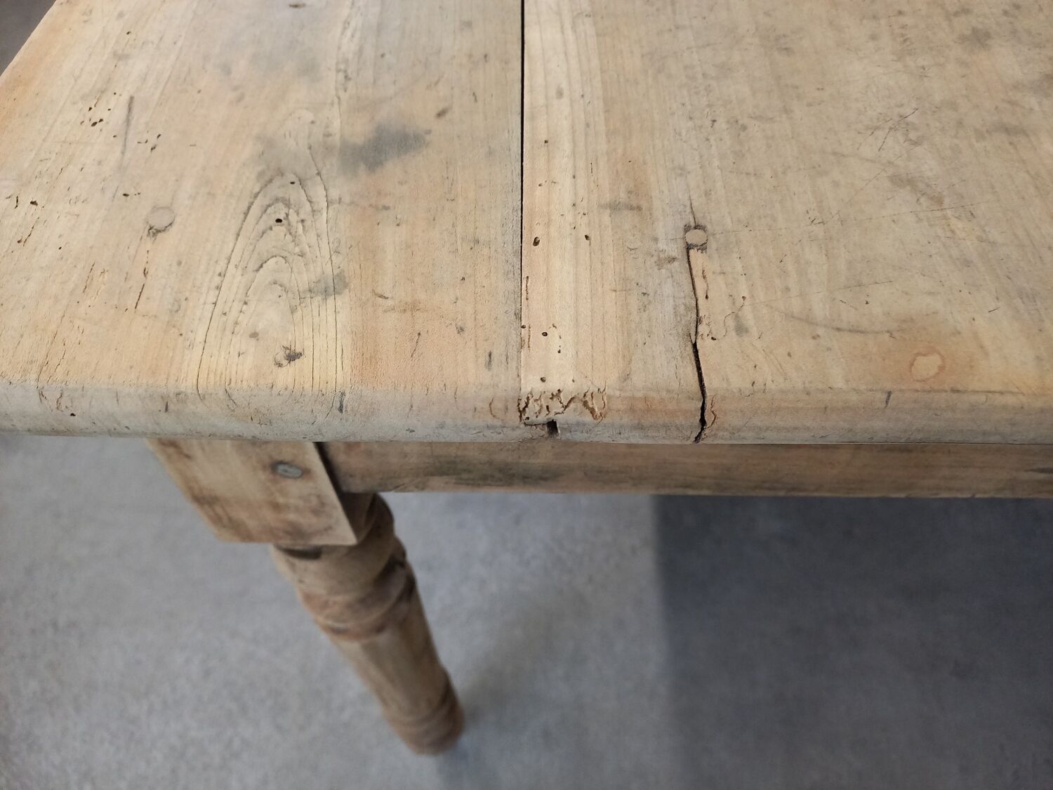 Table de ferme ancienne 150 cm
