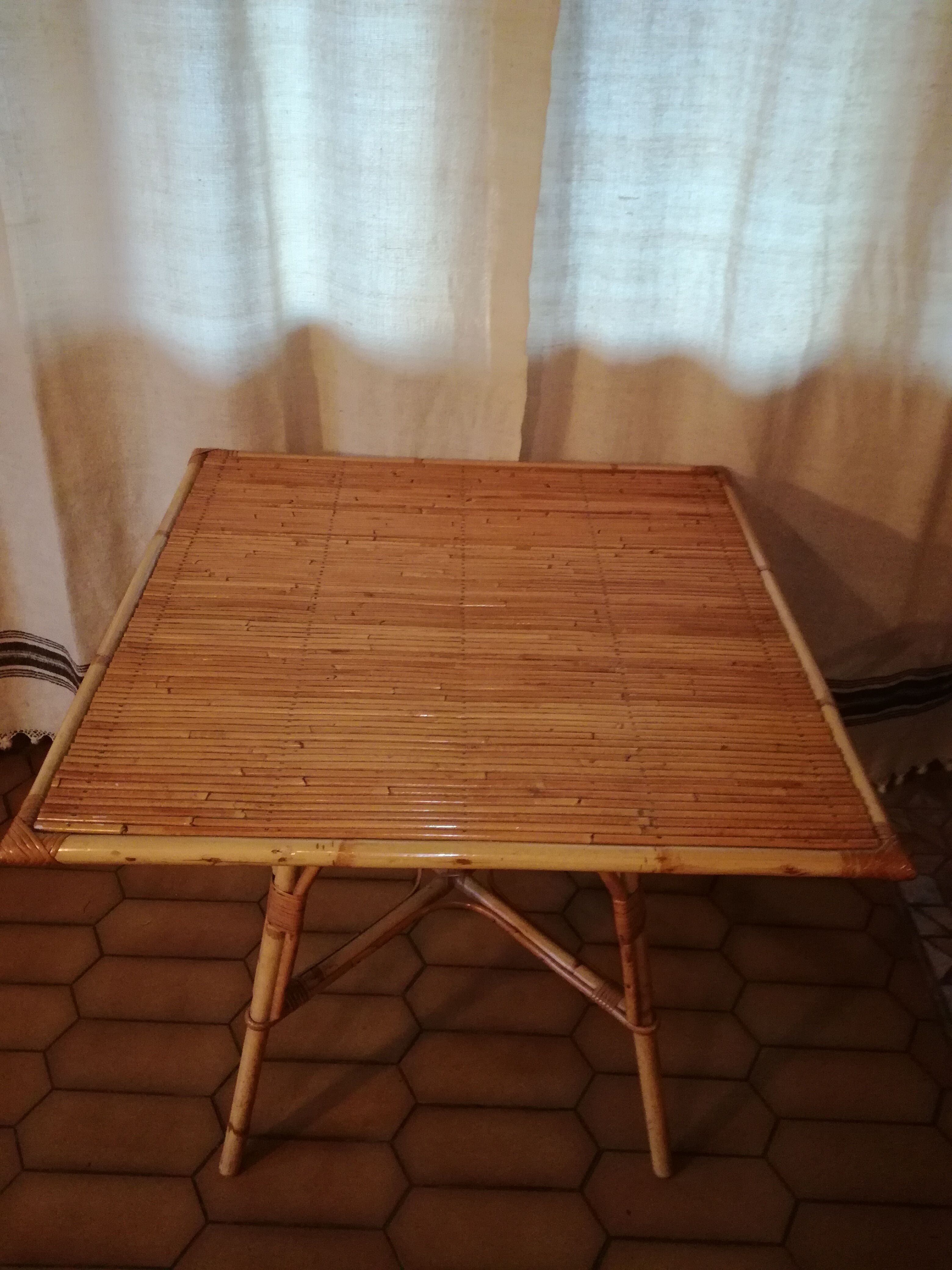 Rattan table