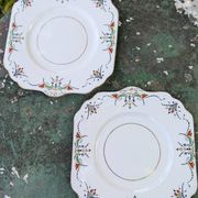 Pair of English Art Deco dishes Gladstone