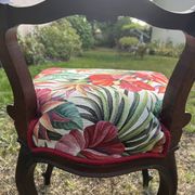 Chaises anciennes en noyer