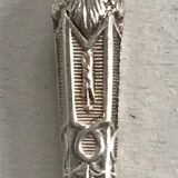 12 teaspoons silver metal