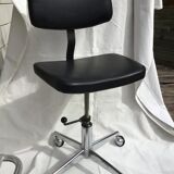 Adjustable swivel desk chair with 70's wheels