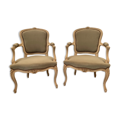 Paire de cabriolet de style Louis XV en hêtre patiné XX siècle