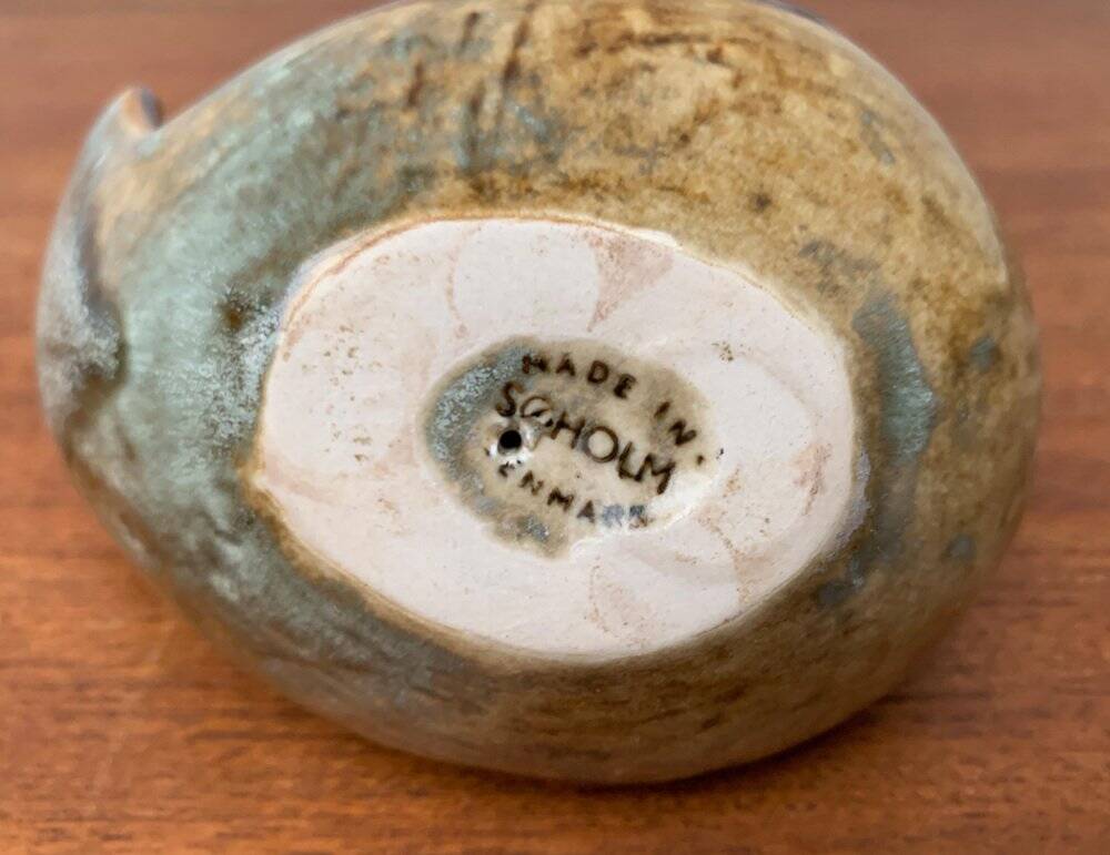 Bird sculpture in Danish studio pottery from the mid-century by Søholm, 1960s.