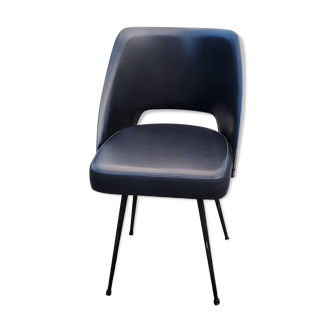 Chair of the 50s / 60s style barrel skaï black base tubes